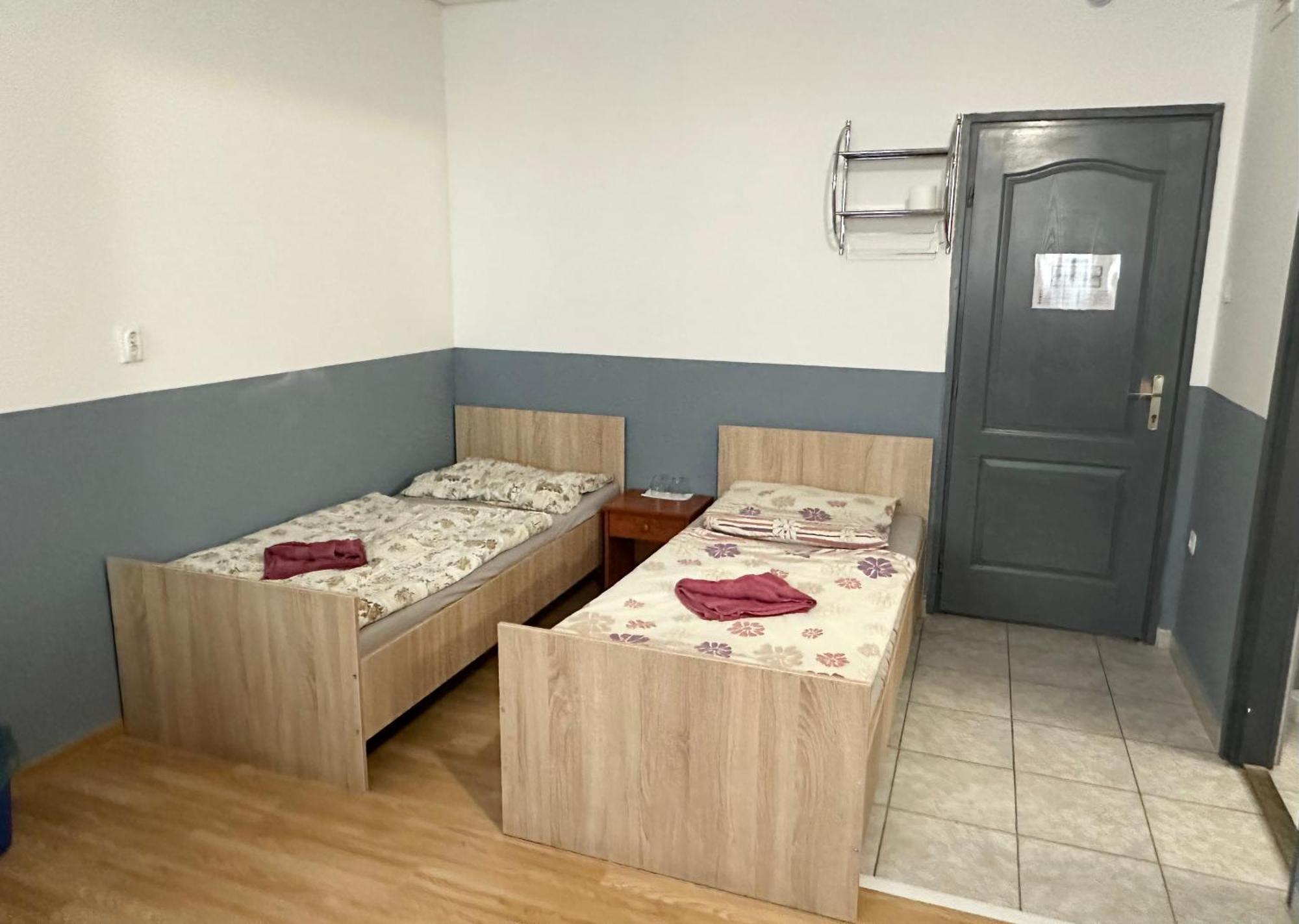 Lanchid Szallo Kecskemét Exteriér fotografie